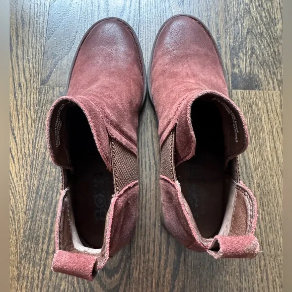 Born • Women's Brenta Comfort Booties (6) - Picture 7 of 9